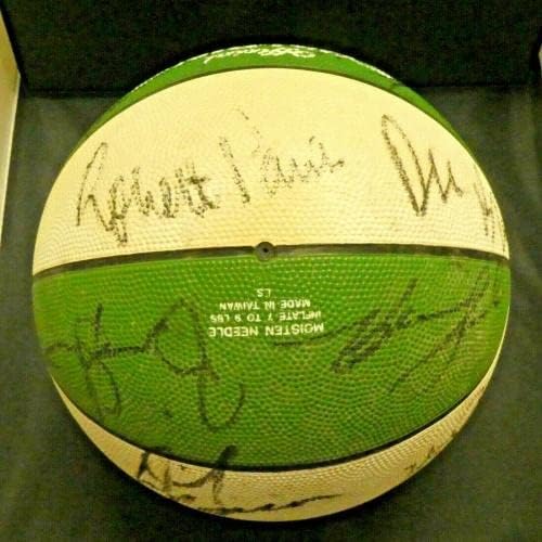 1990-1991 Отборът на Бостън Селтикс Подписа Баскетболен договор с Лари Бердом Макхейлом Люис Full JSA - Баскетболни топки с автографи