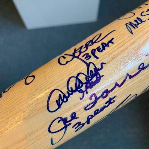 2000 Екипът на Янкис Подписа прилеп Дерек Джетера Мариано Ривера С надпис 3 Торф JSA - прилепи MLB с автограф