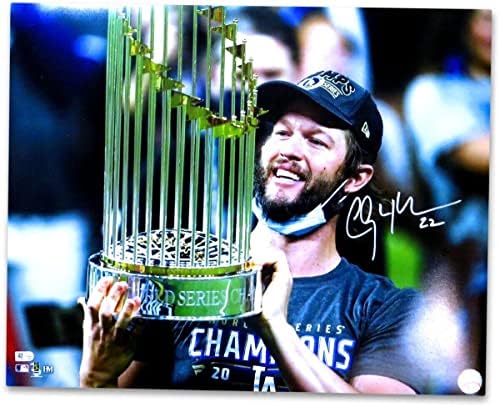 Клейтън Kershaw Подписа Снимка с автограф 16X20 на Трофее световните серии Доджърс H MLB - Снимки на MLB с автограф