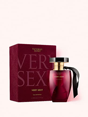 Комплект на аромата вода и Лосион на Victoria ' s Secret Very Sexy обем 1,7 грама