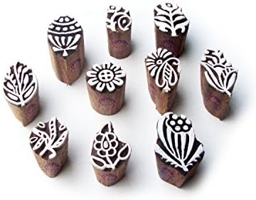 Малки дървени кубчета с традиционния модел във формата на цветя и миксов за печат (комплект от 10 броя)
