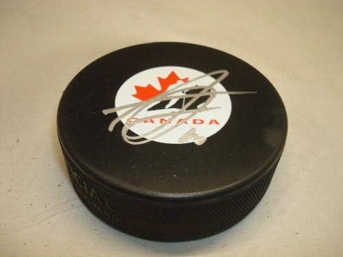 Антъни Дюклэр подписа Хокей шайба на националния отбор на Канада с Автограф 1А - Autograph NHL Pucks
